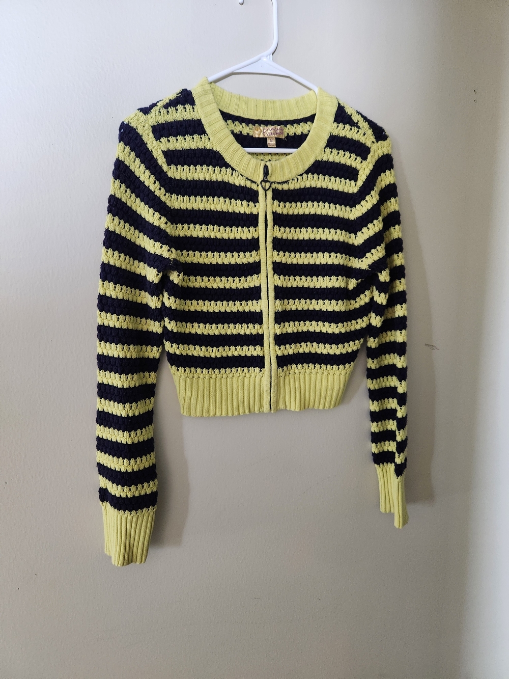 princess vera wang Yellow and Black Striped Zip-Front Cropped Cardigan